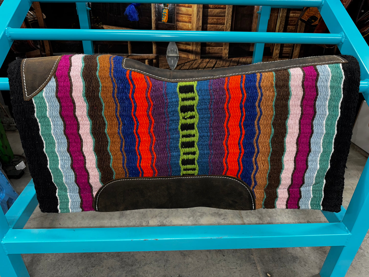 Showman 34" x 36" x 3/4" Stripes Memory Felt Bottom Saddle Pad